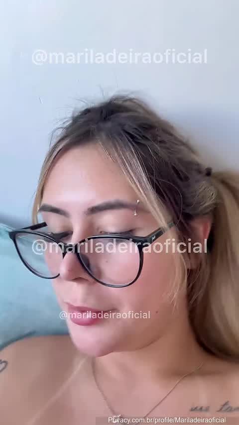 xxx Loirinha Mariana Ladeira masturbando o cu e a bucetinha mulher pelada xvideos