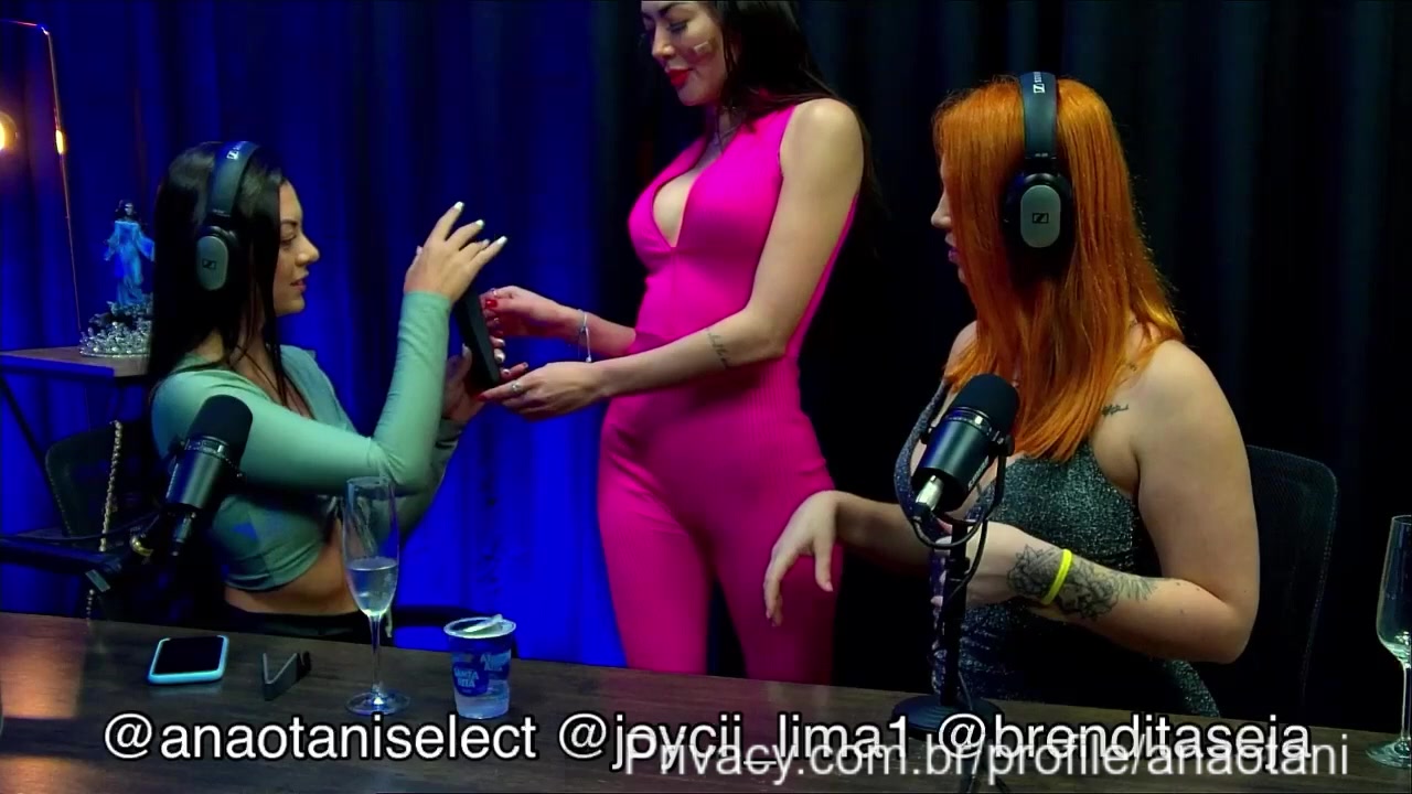 xxx Podcast da Ana Otani masturbando as amigas Brendita Seja e Joice mulher pelada xvideos